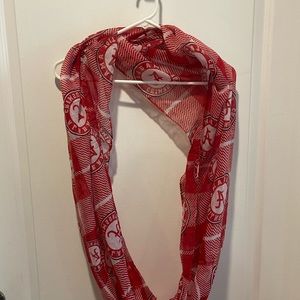 Sheet Alabama Infinity scarf. Roll tide